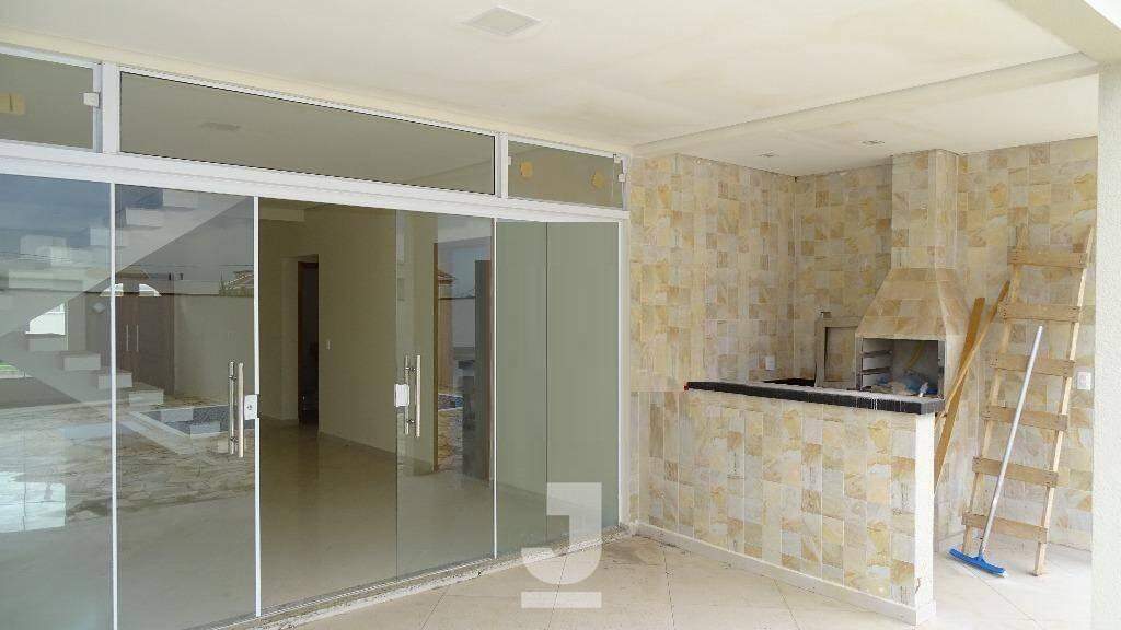 Casa de Condomínio à venda com 3 quartos, 265m² - Foto 4