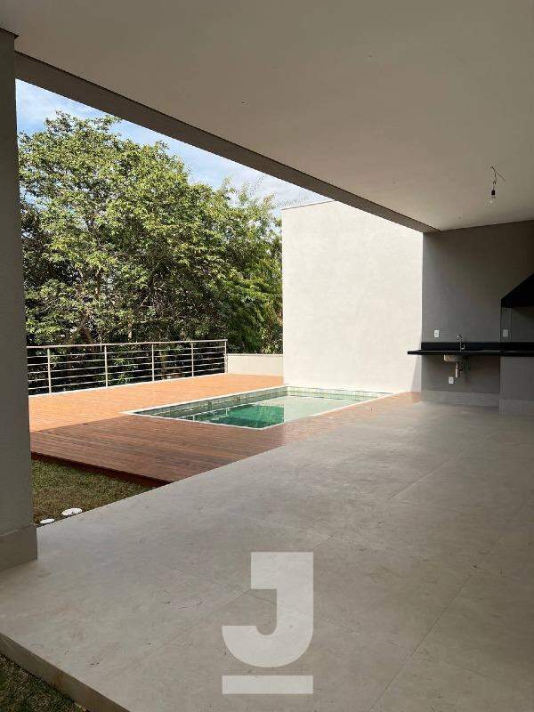 Casa de Condomínio à venda com 3 quartos, 270m² - Foto 4