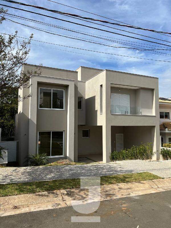 Casa de Condomínio à venda com 3 quartos, 270m² - Foto 2