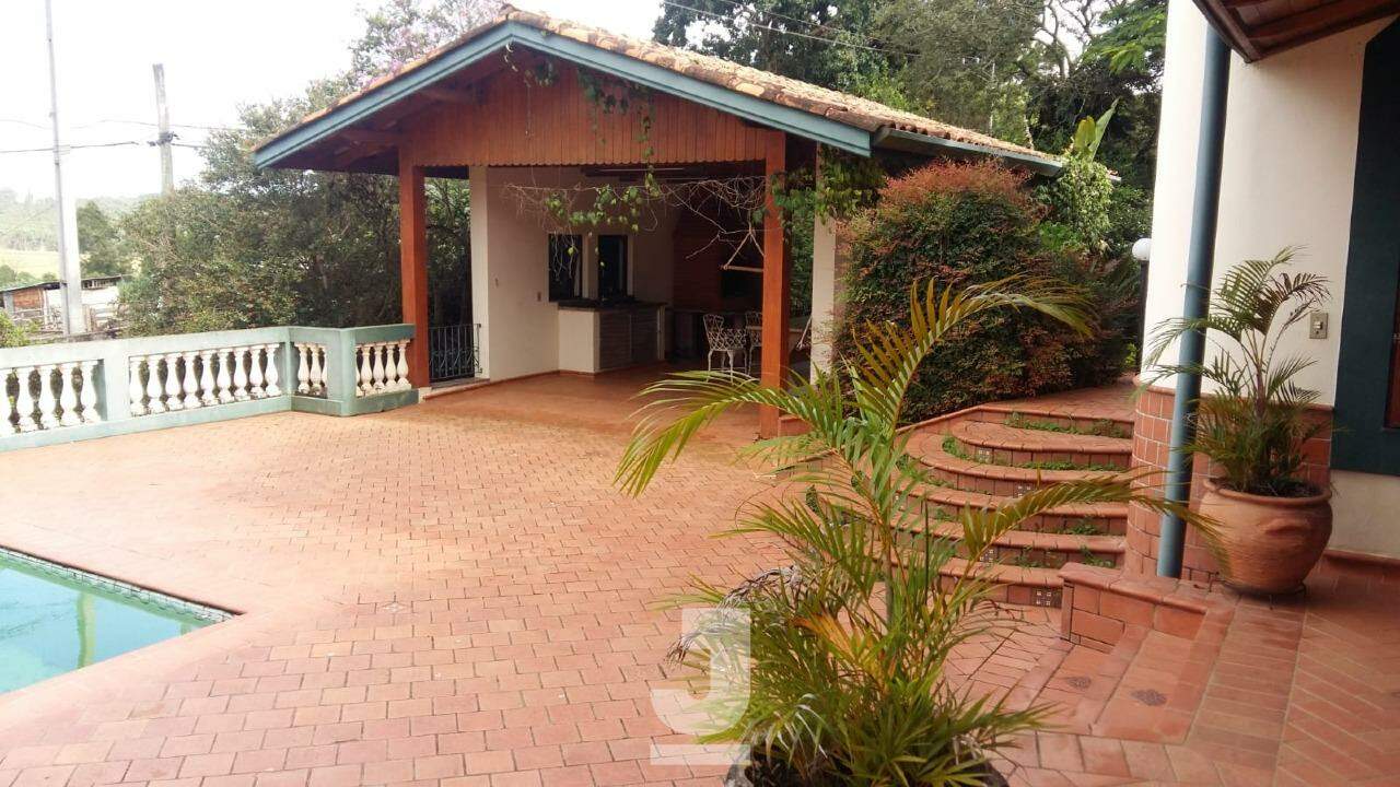 Fazenda à venda com 4 quartos, 1000m² - Foto 4