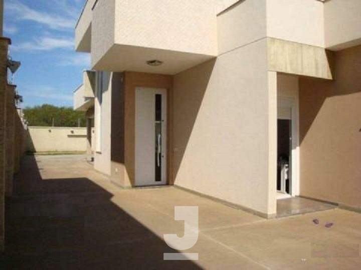 Casa à venda com 4 quartos, 295m² - Foto 3