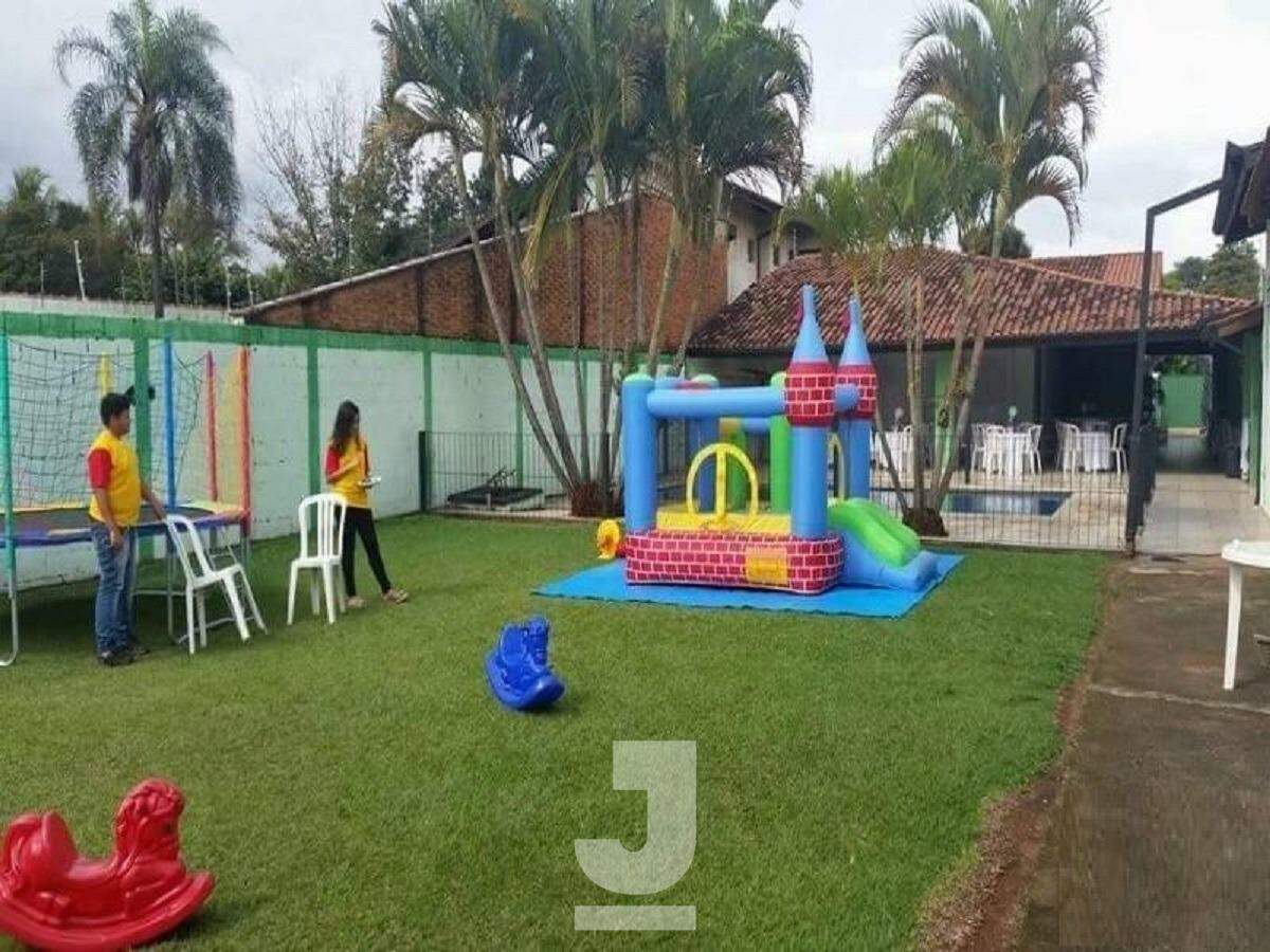 Casa à venda com 3 quartos, 500m² - Foto 3