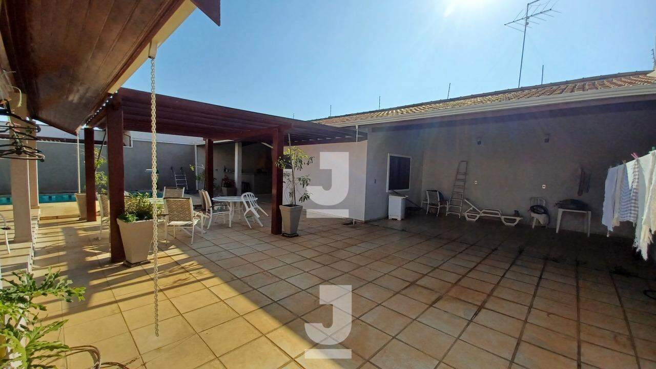 Casa à venda com 3 quartos, 356m² - Foto 15