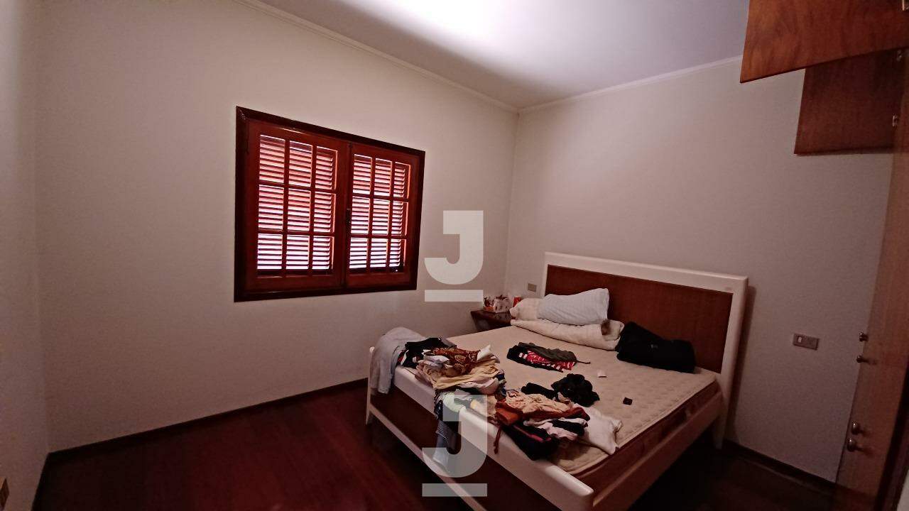 Casa à venda com 3 quartos, 356m² - Foto 26