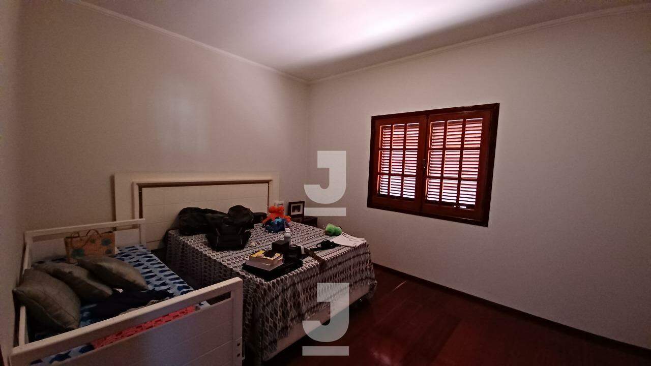 Casa à venda com 3 quartos, 356m² - Foto 20