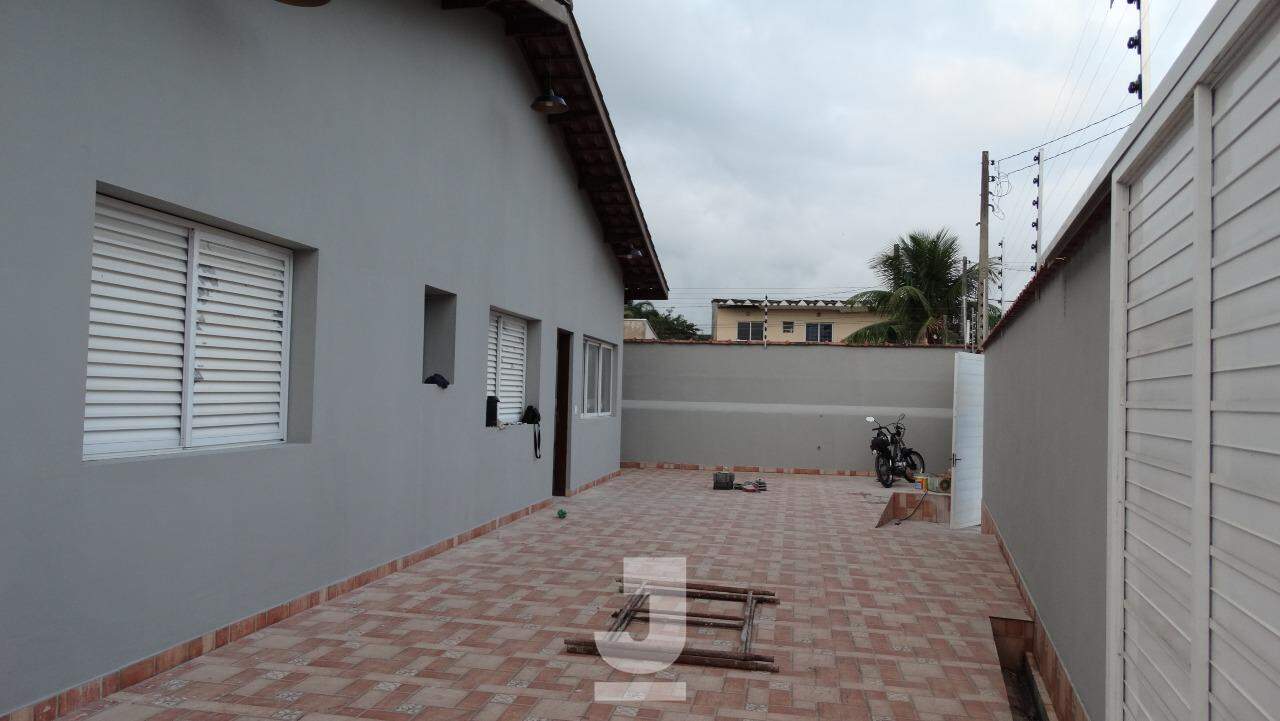 Casa à venda com 5 quartos, 146m² - Foto 1