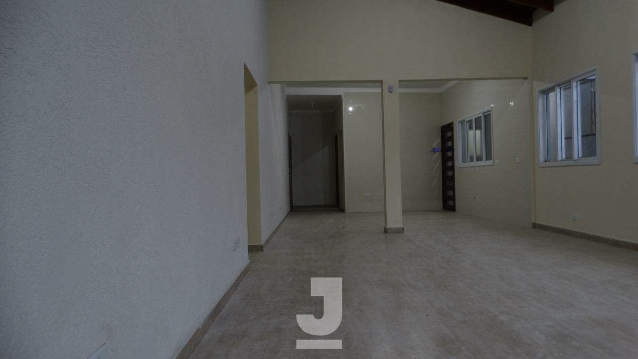 Casa à venda com 5 quartos, 146m² - Foto 2