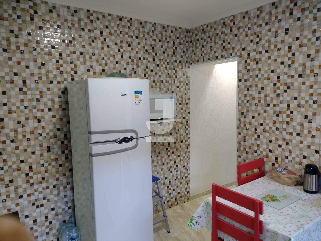 Casa à venda com 3 quartos, 140m² - Foto 9