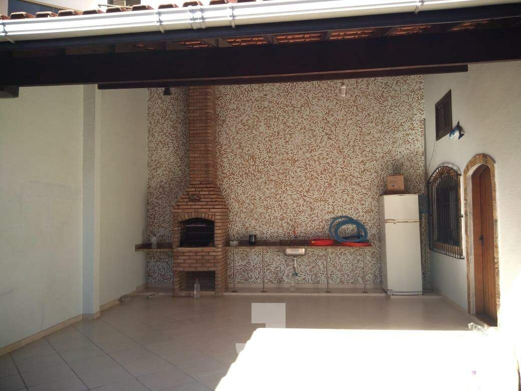 Casa à venda com 3 quartos, 163m² - Foto 14