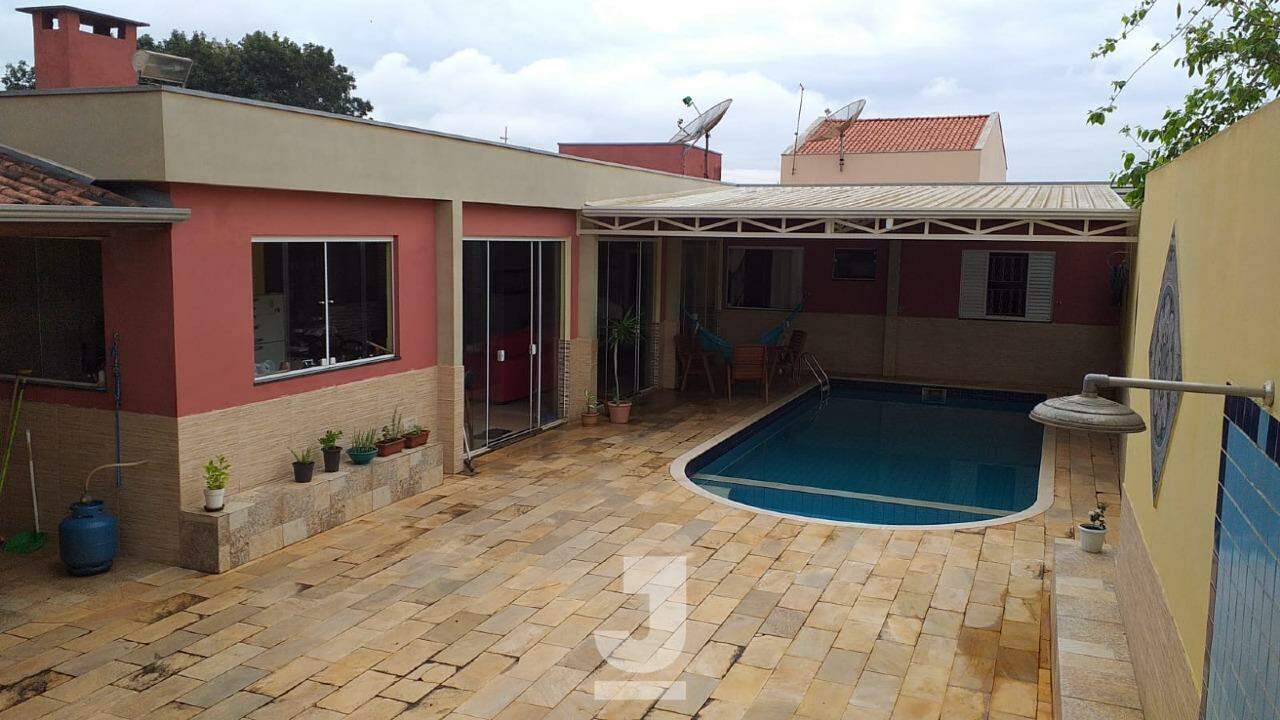 Casa à venda com 4 quartos, 250m² - Foto 24