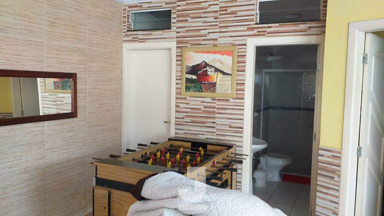 Casa à venda com 4 quartos, 250m² - Foto 27