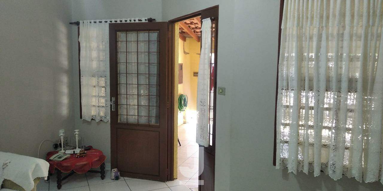 Casa à venda com 3 quartos, 91m² - Foto 2