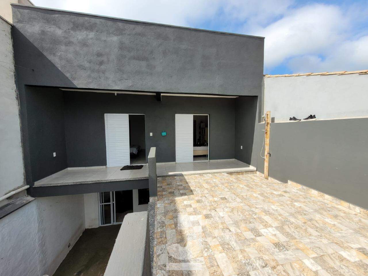 Casa à venda com 2 quartos, 140m² - Foto 9