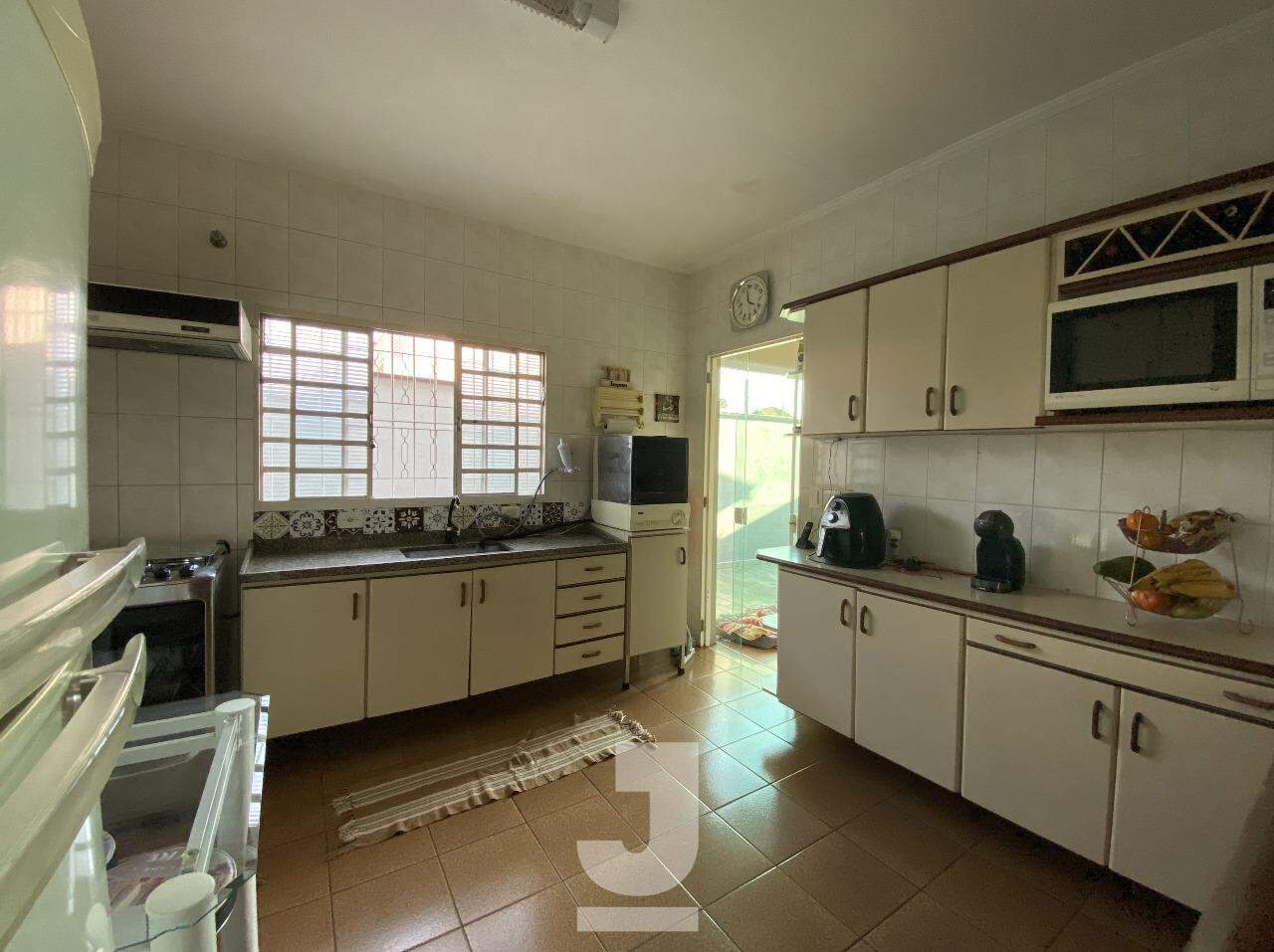 Casa à venda com 3 quartos, 136m² - Foto 13