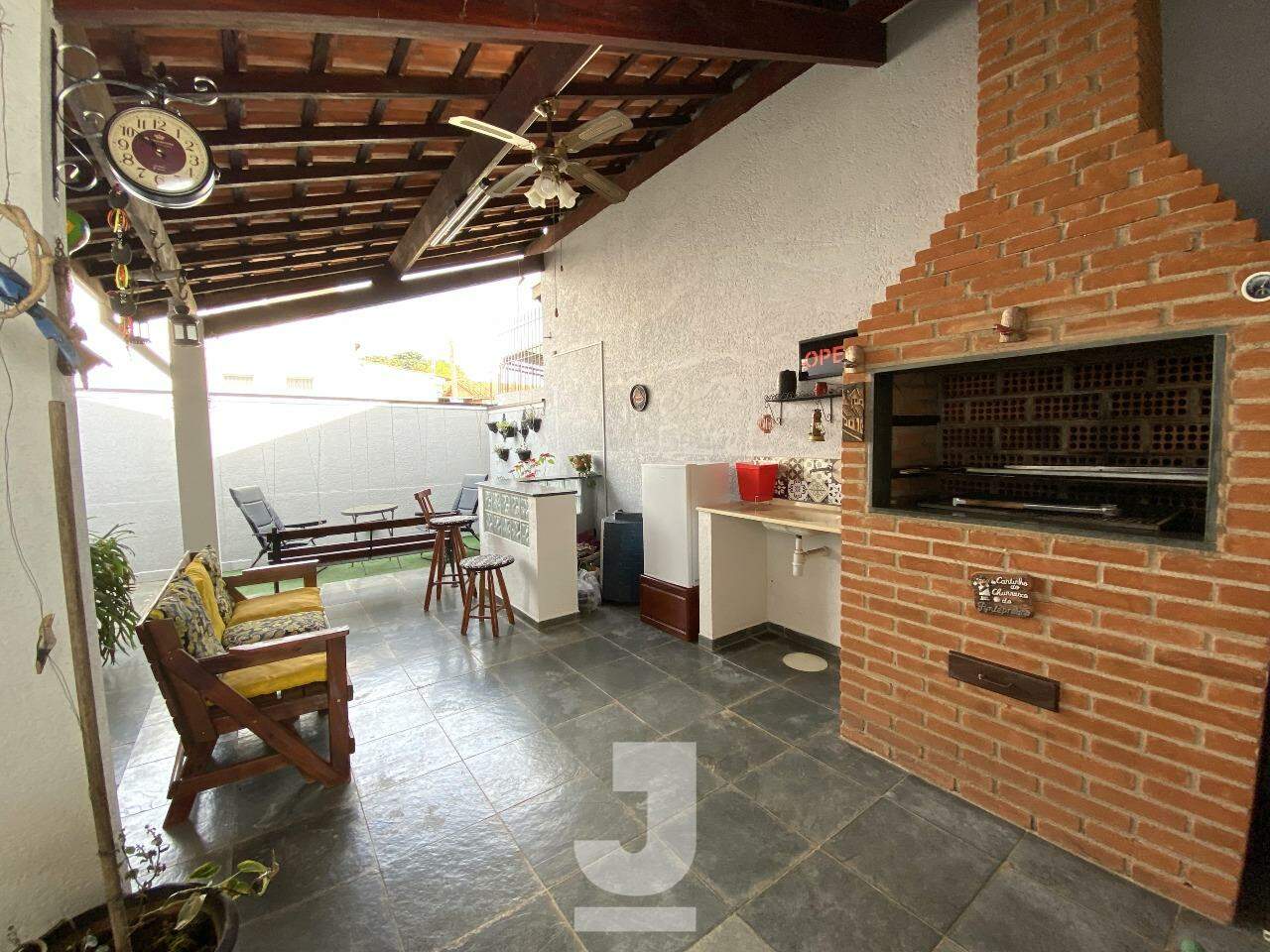 Casa à venda com 3 quartos, 136m² - Foto 5