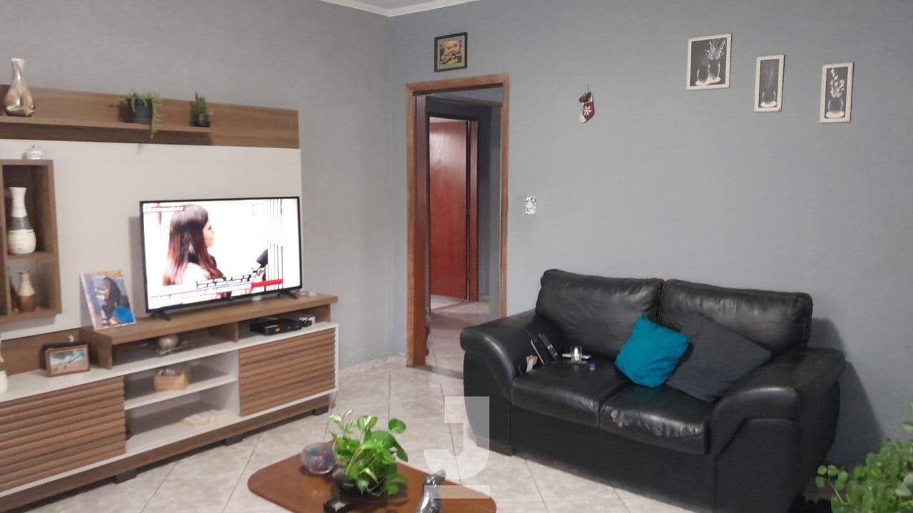 Casa à venda com 2 quartos, 250m² - Foto 3