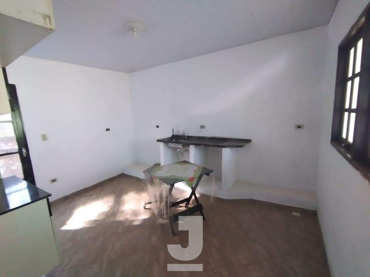 Casa à venda com 1 quarto, 200m² - Foto 6