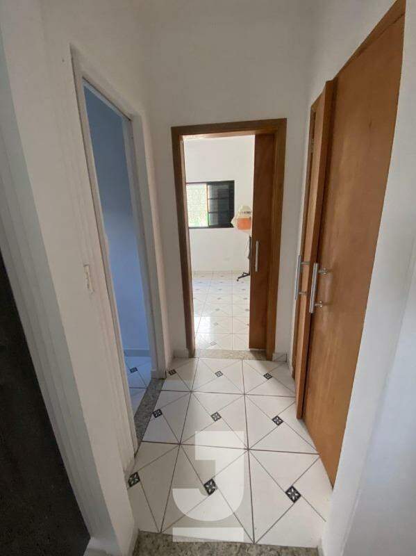 Casa à venda com 1 quarto, 200m² - Foto 4