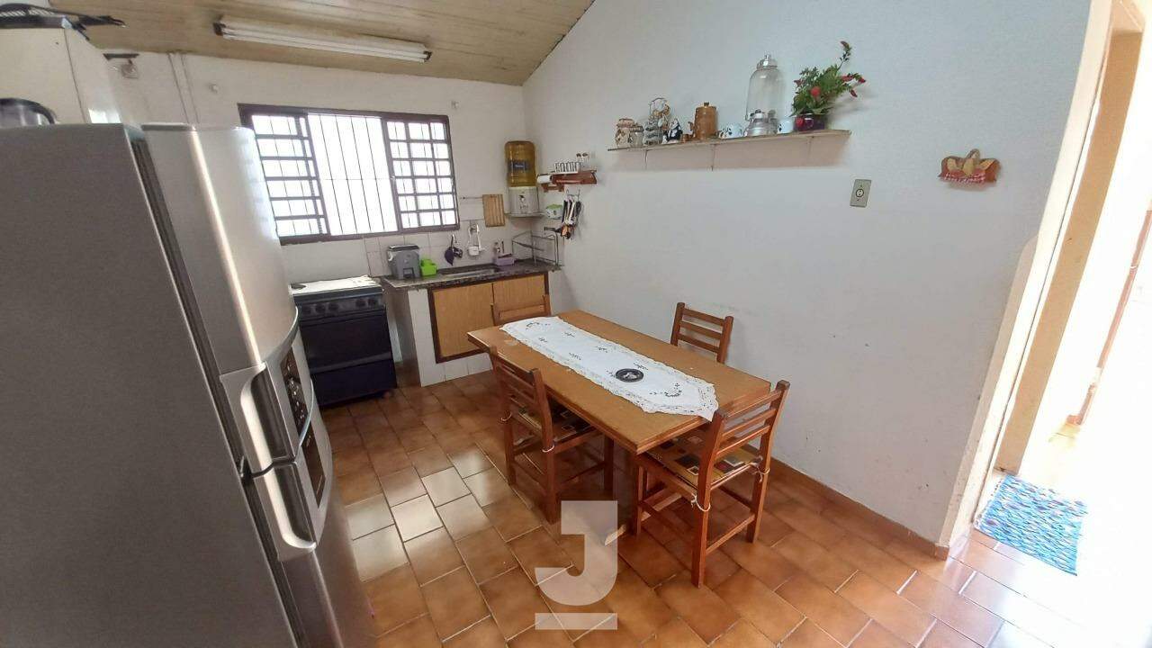 Casa à venda com 3 quartos, 100m² - Foto 6