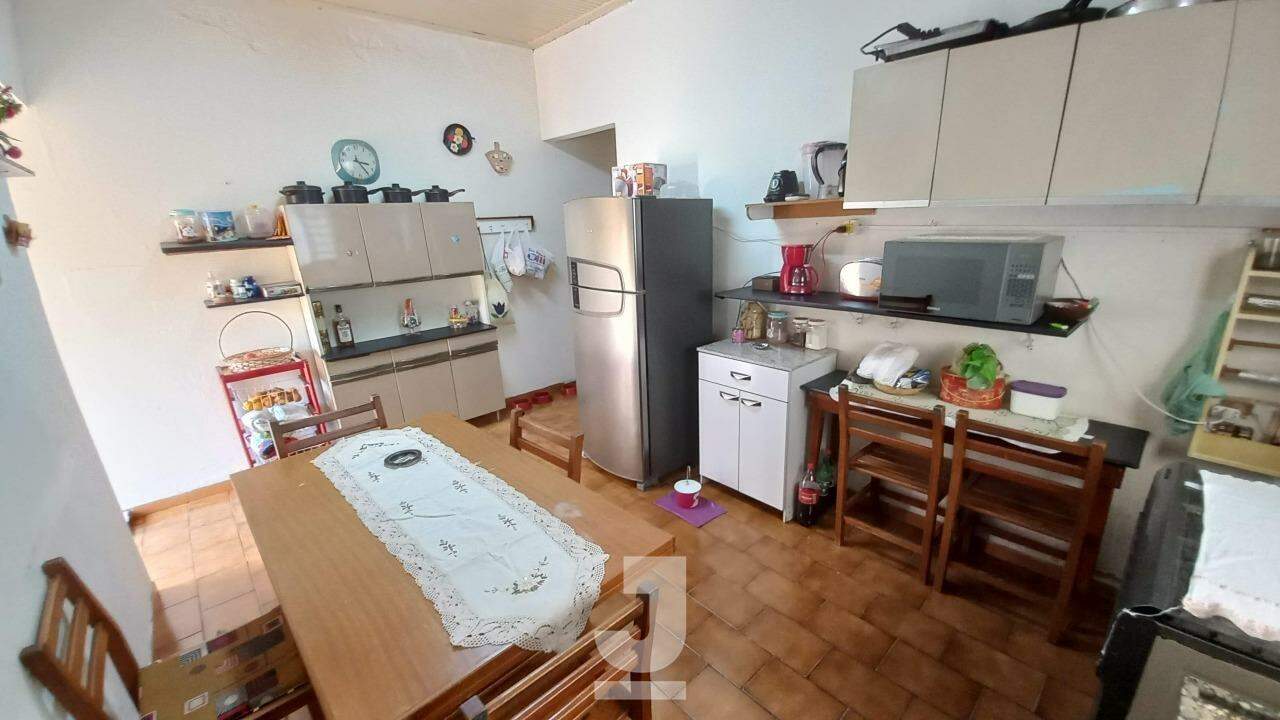 Casa à venda com 3 quartos, 100m² - Foto 5