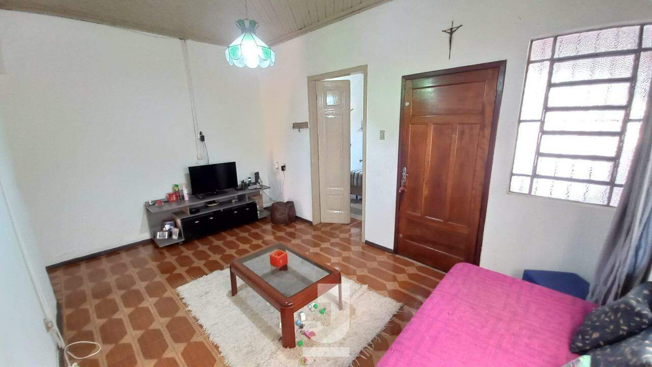 Casa à venda com 3 quartos, 100m² - Foto 3