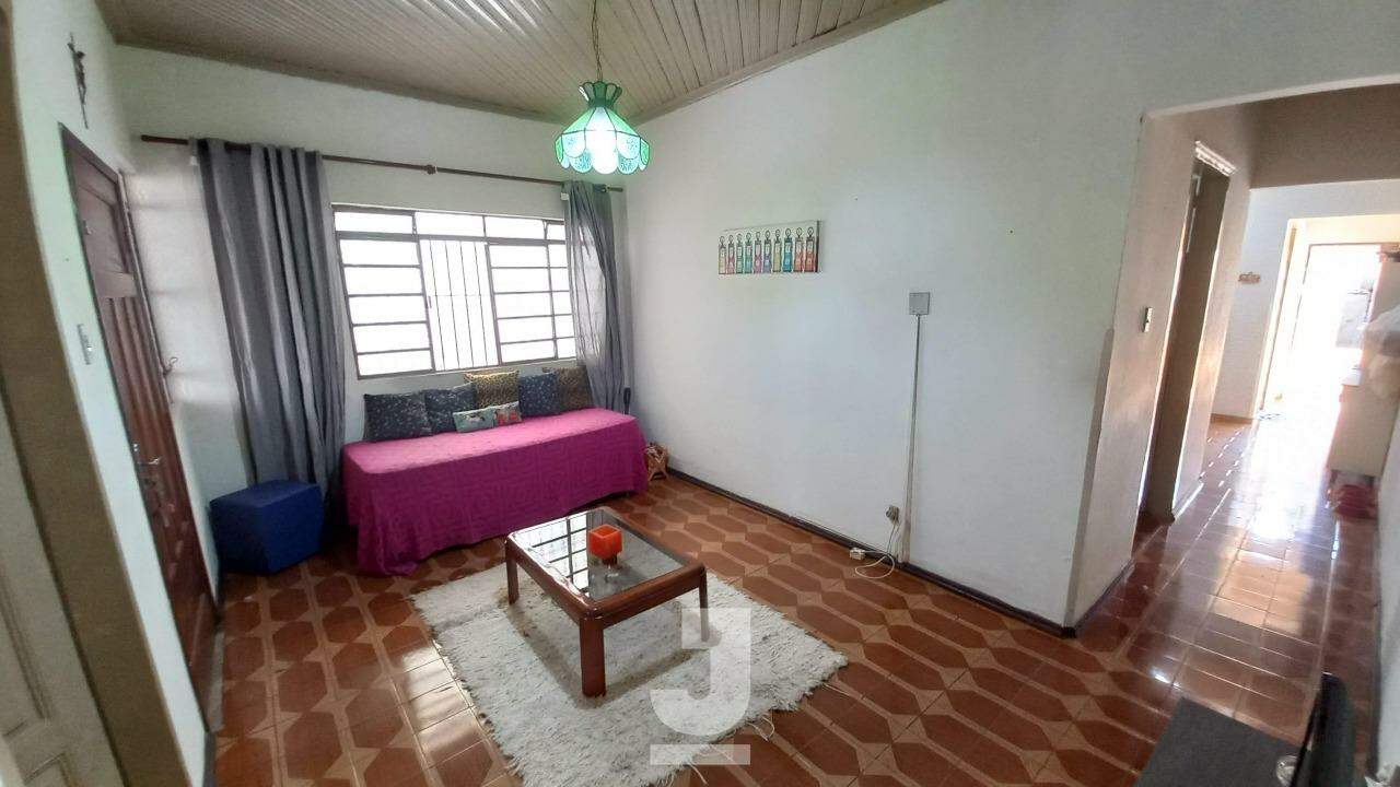 Casa à venda com 3 quartos, 100m² - Foto 4