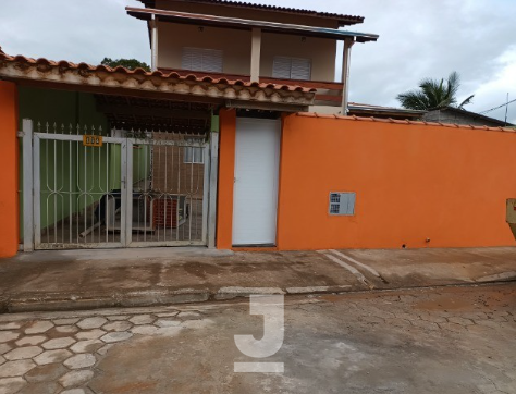 Casa à venda com 5 quartos, 246m² - Foto 1