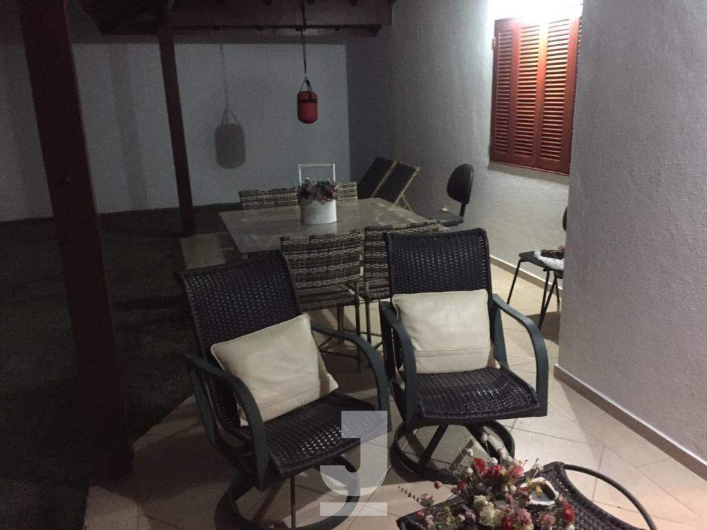 Casa de Condomínio à venda com 3 quartos, 205m² - Foto 7