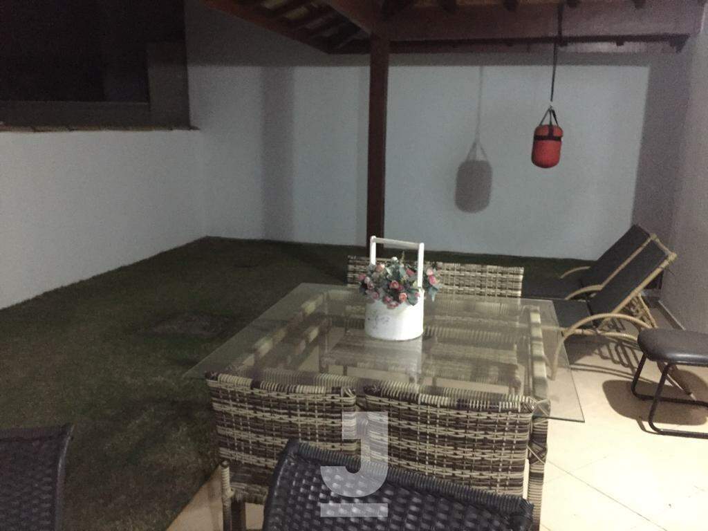 Casa de Condomínio à venda com 3 quartos, 205m² - Foto 10