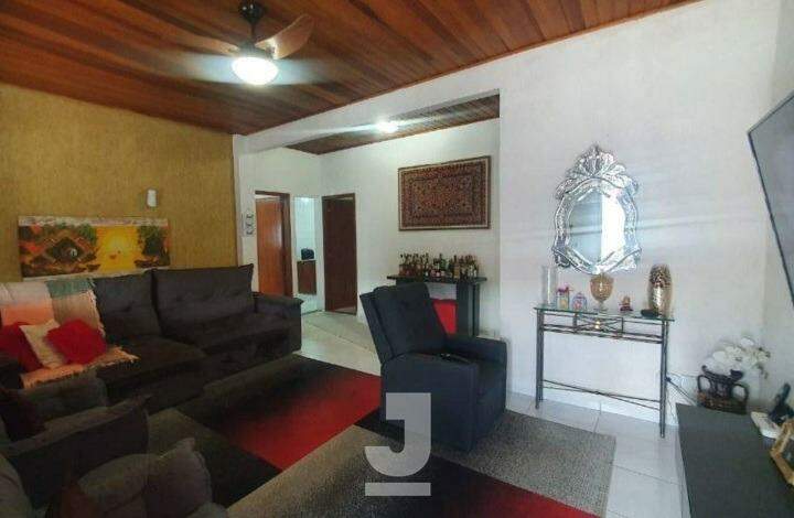 Casa à venda com 3 quartos, 300m² - Foto 2