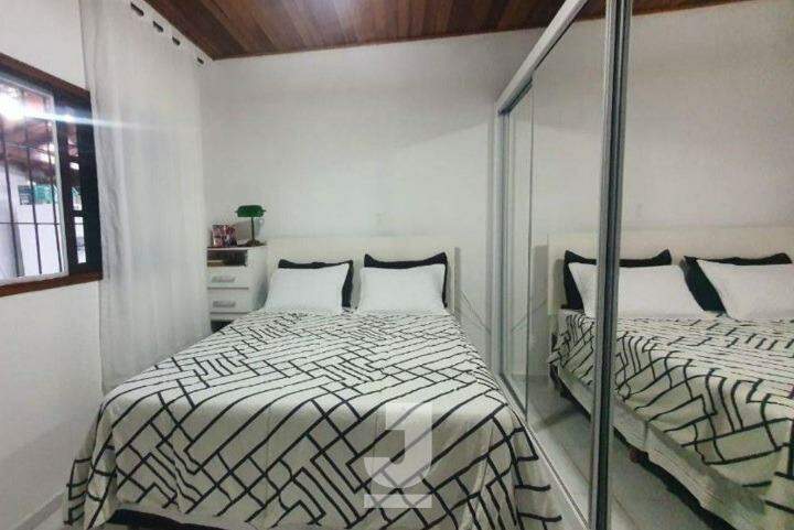 Casa à venda com 3 quartos, 300m² - Foto 14