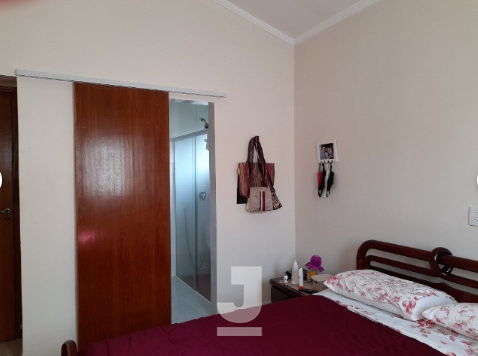 Casa à venda com 4 quartos, 200m² - Foto 17