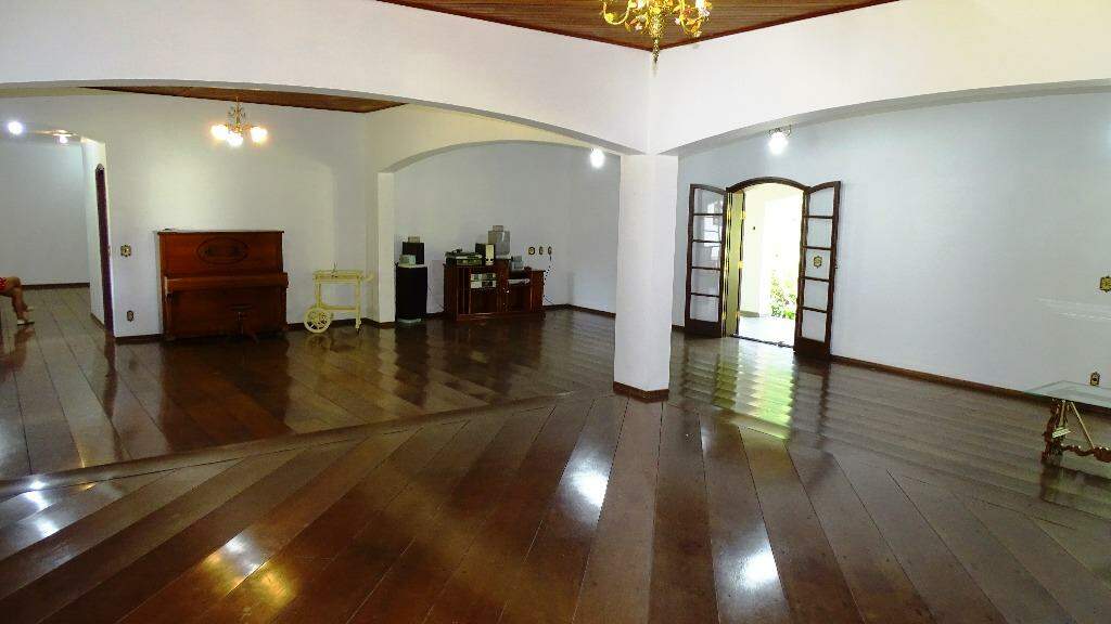 Casa de Condomínio à venda com 8 quartos, 700m² - Foto 10