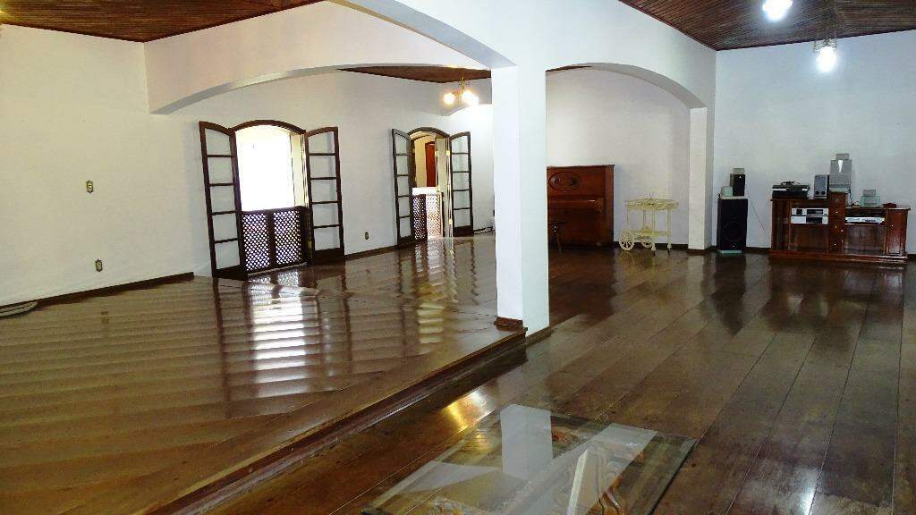 Casa de Condomínio à venda com 8 quartos, 700m² - Foto 20