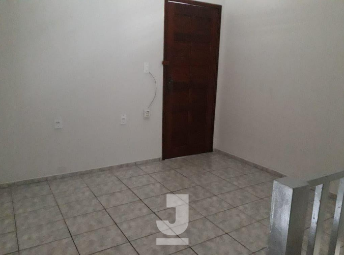 Casa à venda com 2 quartos, 125m² - Foto 2