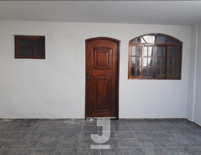 Casa à venda com 2 quartos, 125m² - Foto 1