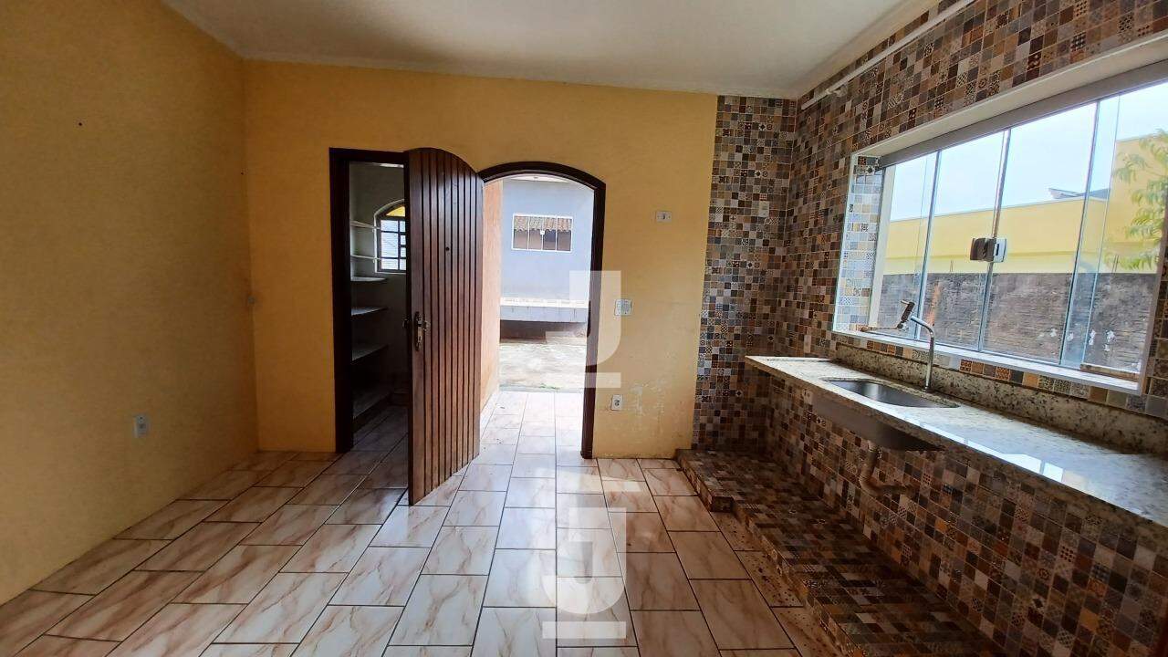 Casa à venda com 4 quartos, 400m² - Foto 15