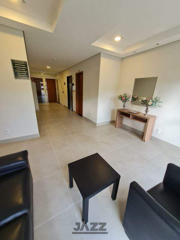 Apartamento à venda com 2 quartos, 67m² - Foto 11