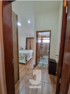 Casa à venda com 8 quartos, 150m² - Foto 25