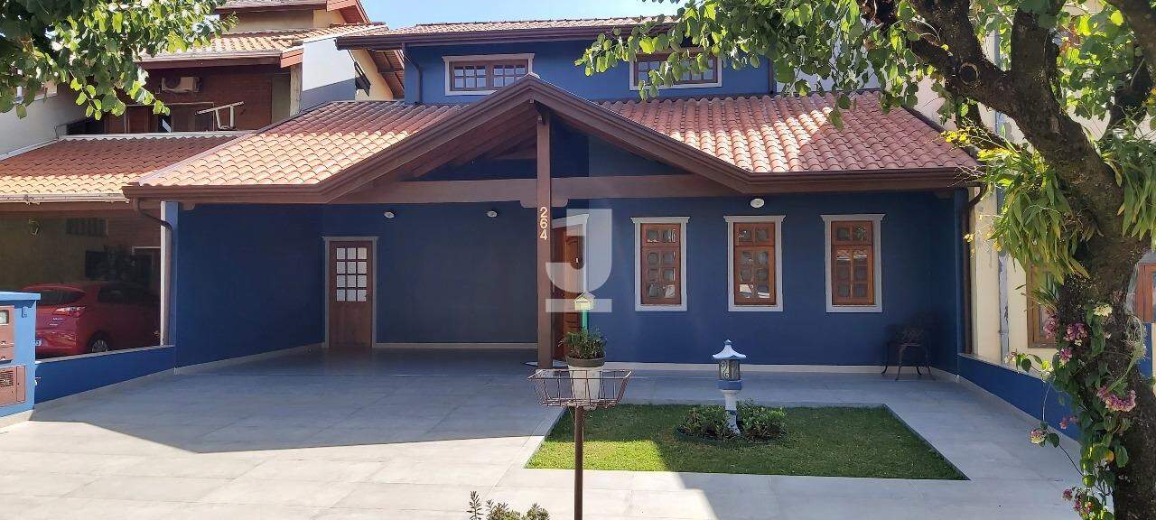 Casa de Condomínio à venda com 4 quartos, 225m² - Foto 2