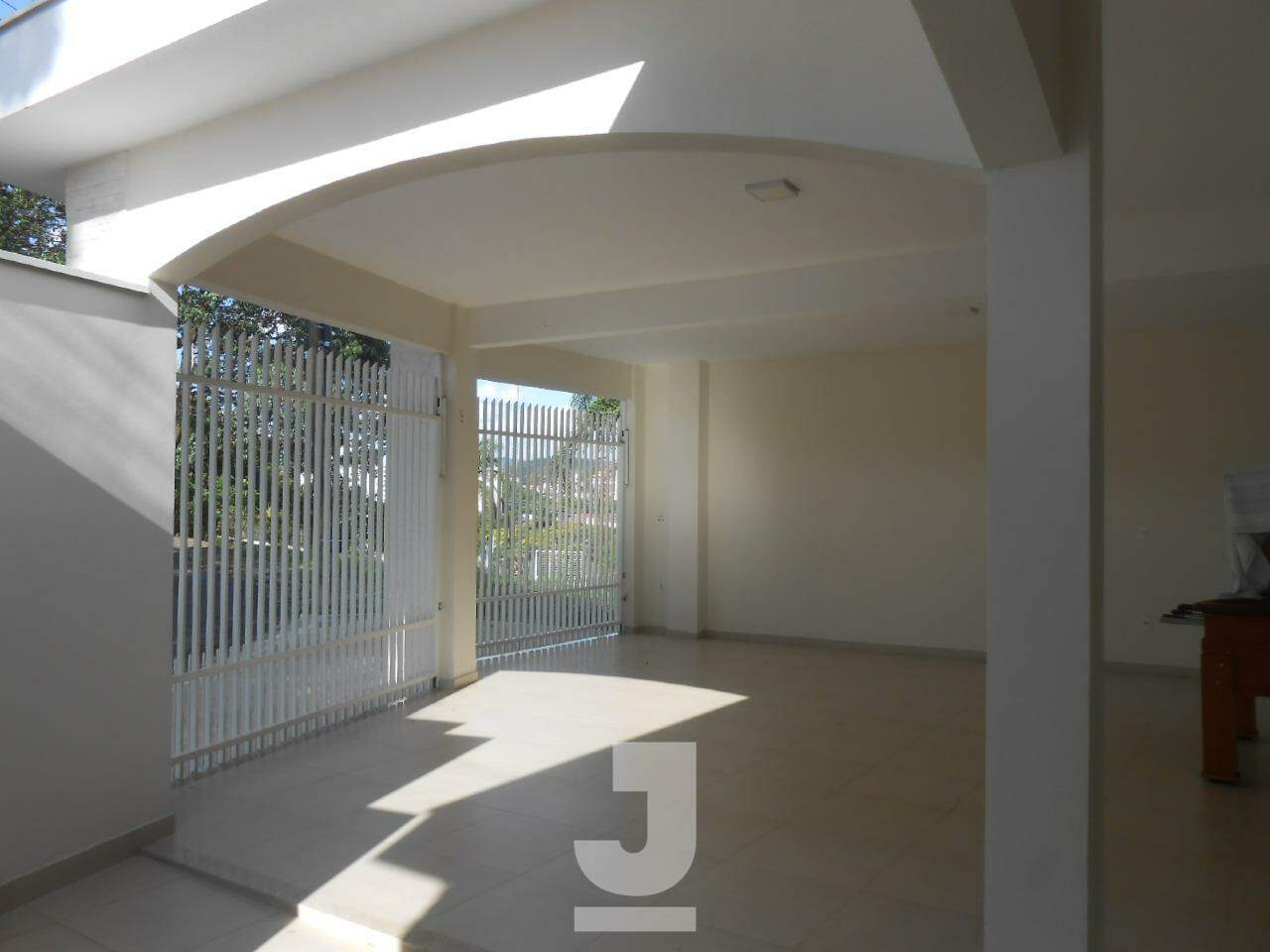 Casa à venda com 5 quartos, 310m² - Foto 21