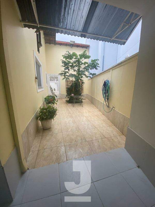 Casa à venda com 2 quartos, 167m² - Foto 11