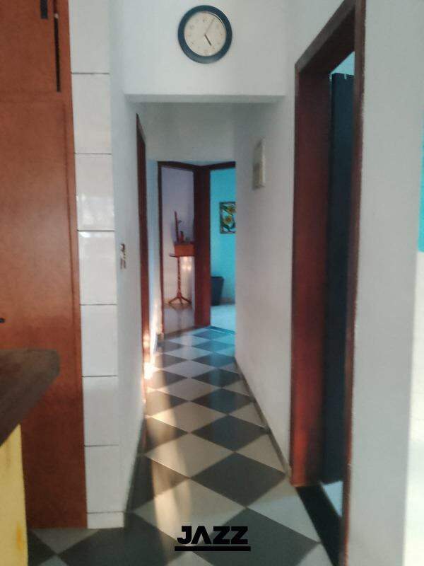 Casa à venda com 5 quartos, 260m² - Foto 16