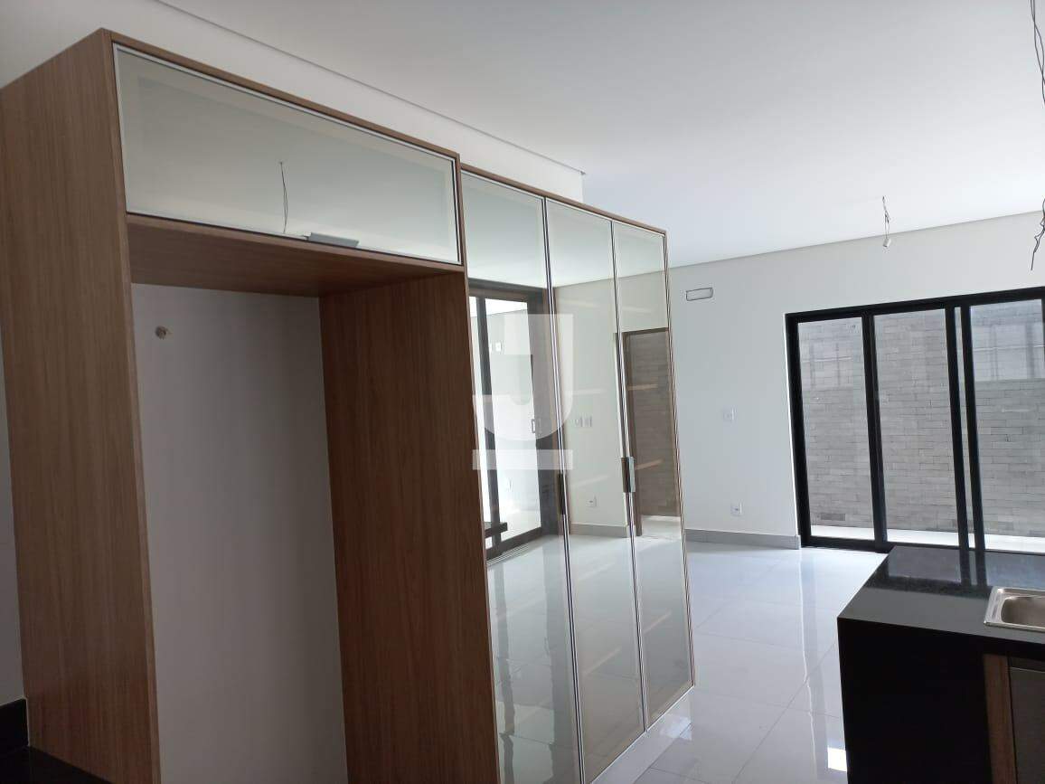 Casa de Condomínio à venda com 4 quartos, 305m² - Foto 14