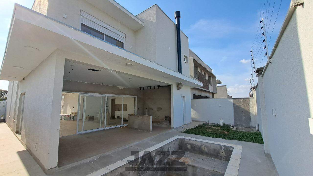 Casa de Condomínio à venda com 3 quartos, 270m² - Foto 1