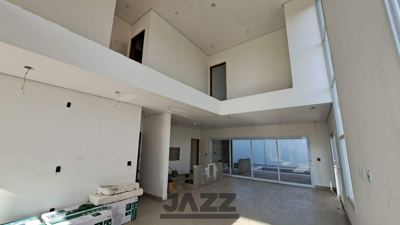 Casa de Condomínio à venda com 3 quartos, 270m² - Foto 2