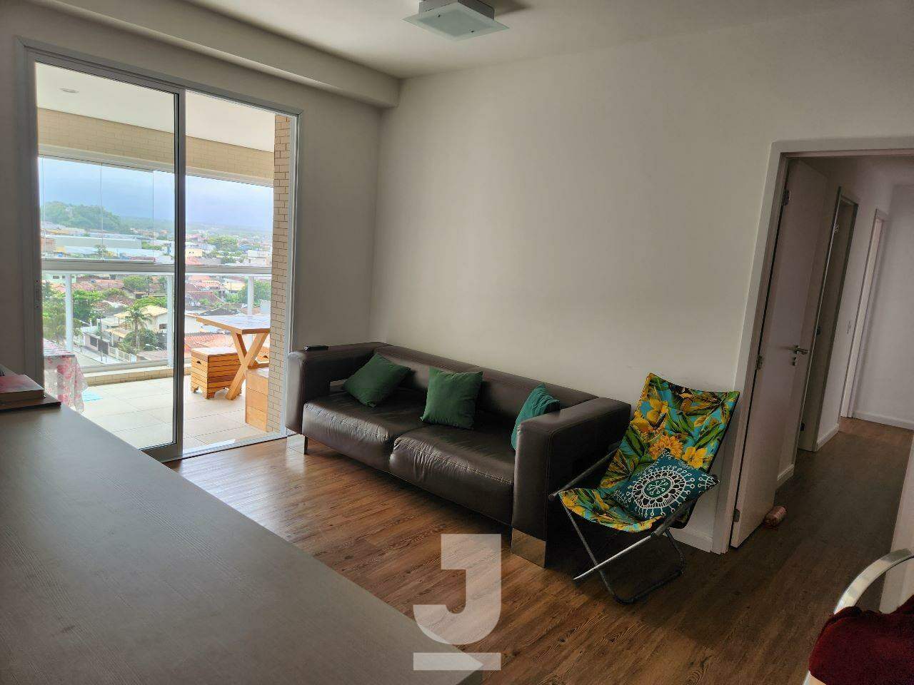 Apartamento à venda com 3 quartos, 99m² - Foto 4