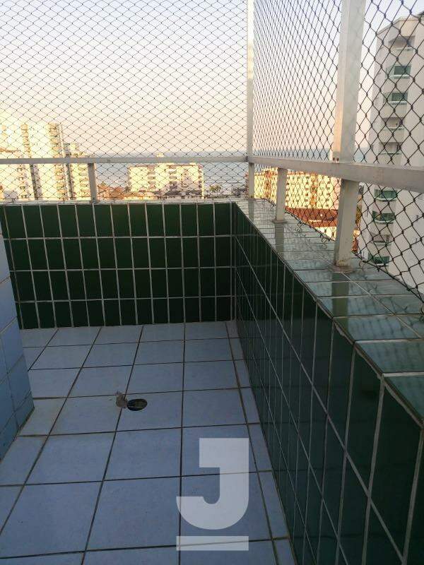 Apartamento à venda com 4 quartos, 218m² - Foto 3