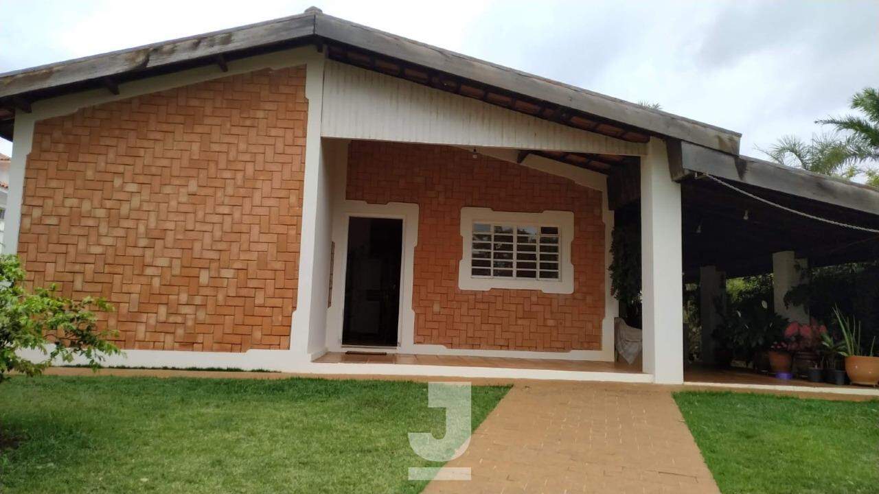 Casa de Condomínio à venda com 5 quartos, 465m² - Foto 1