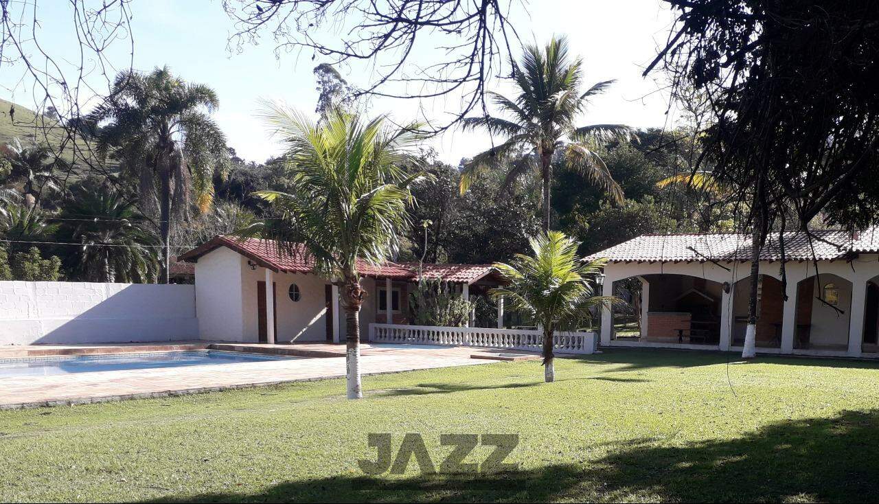 Fazenda à venda com 2 quartos, 200m² - Foto 4